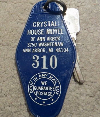Crystal House Motel (Inn America) - Room Key
